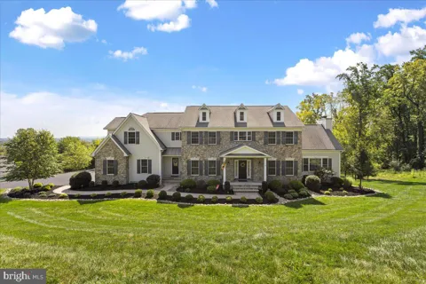 5 THAMES LANE