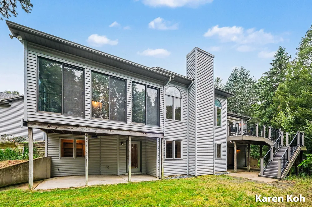 7079 Herrington Avenue NE Belmont, MI 49306