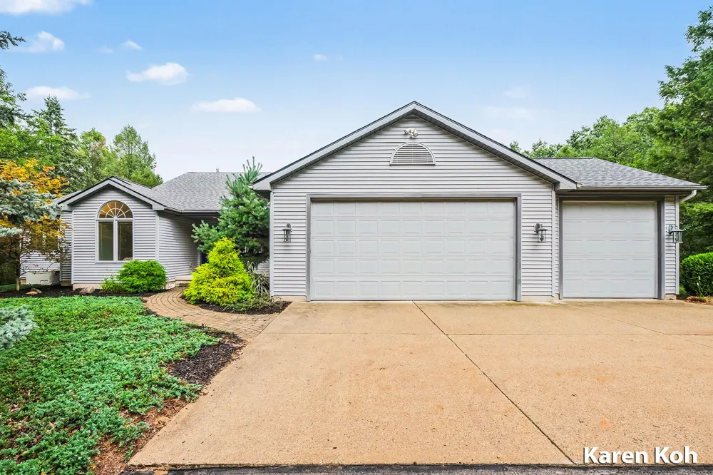 7079 Herrington Avenue NE Belmont, MI 49306