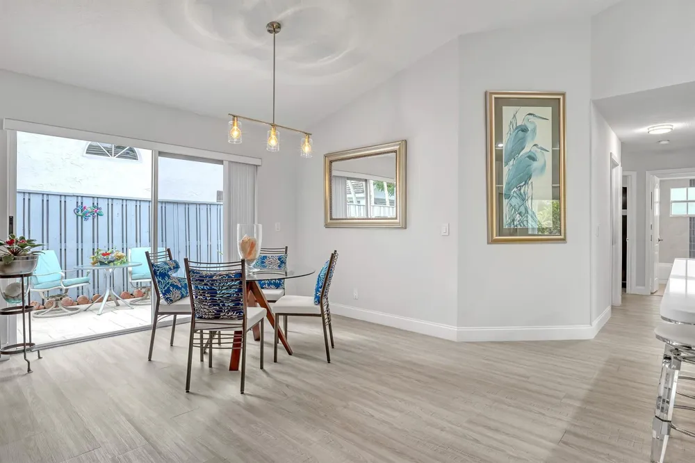 24 ADMIRALS COURT Palm Beach Gardens, FL 33418