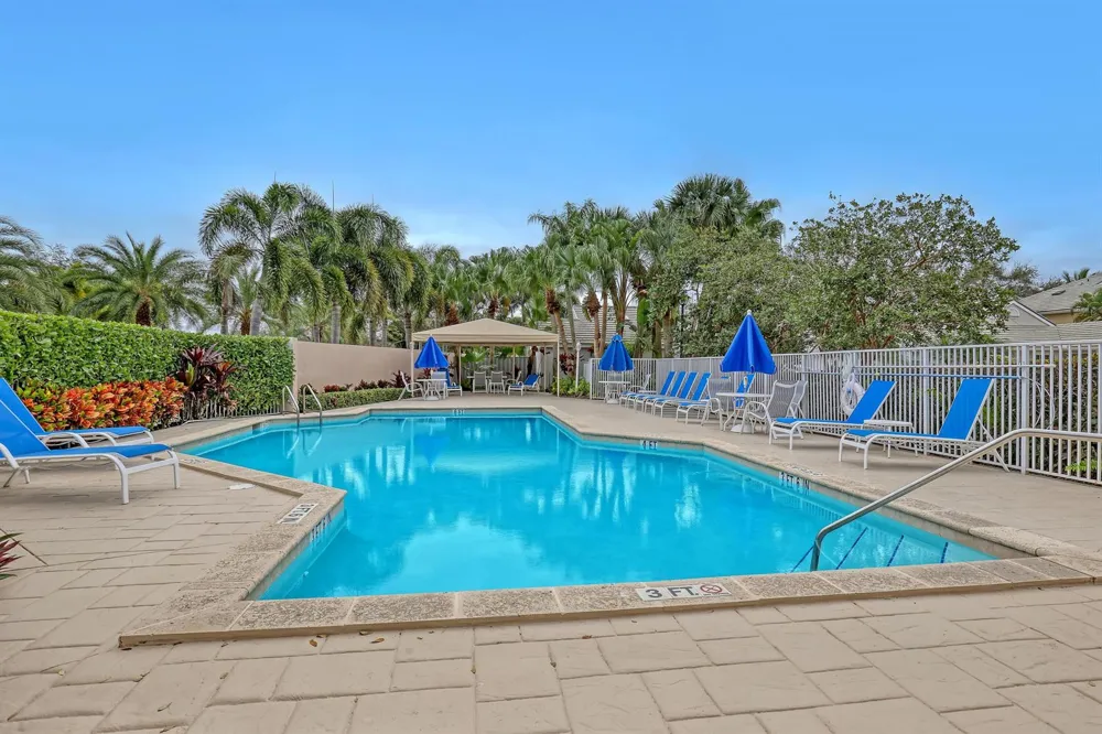 24 ADMIRALS COURT Palm Beach Gardens, FL 33418
