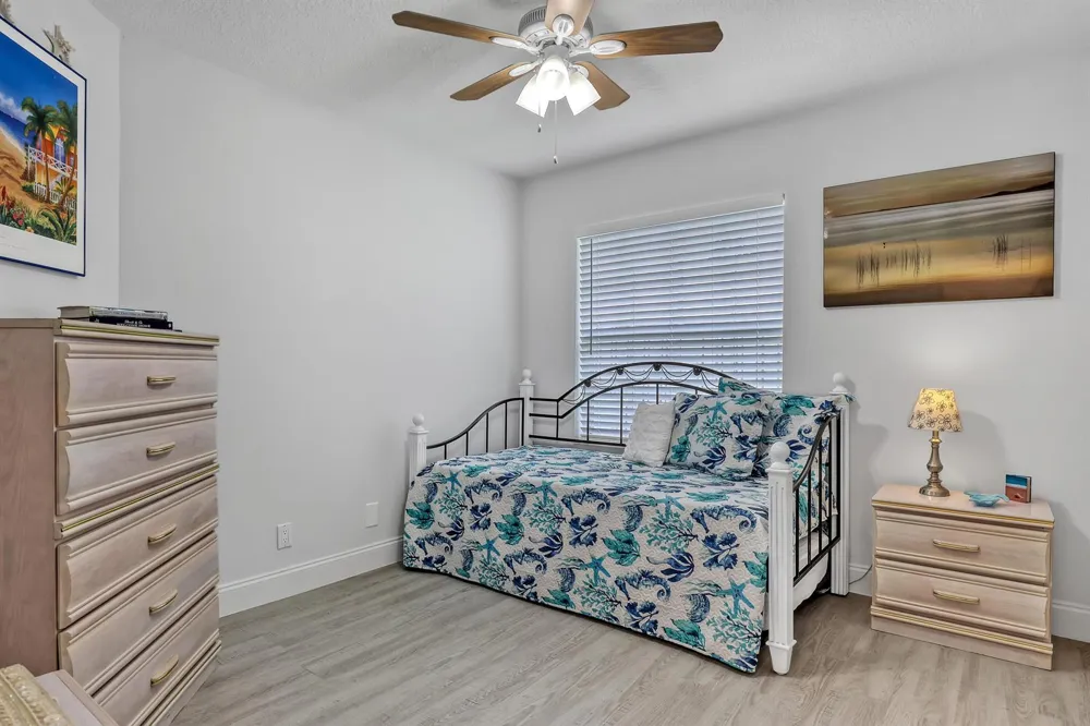 24 ADMIRALS COURT Palm Beach Gardens, FL 33418