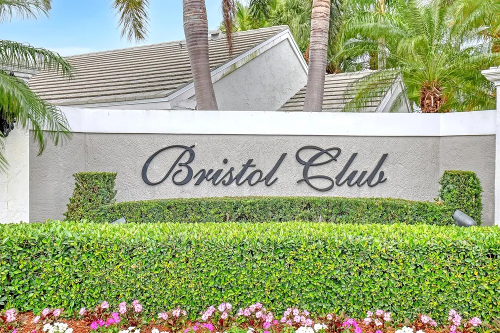 24 ADMIRALS COURT Palm Beach Gardens, FL 33418