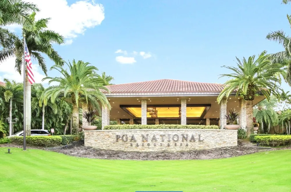 24 ADMIRALS COURT Palm Beach Gardens, FL 33418