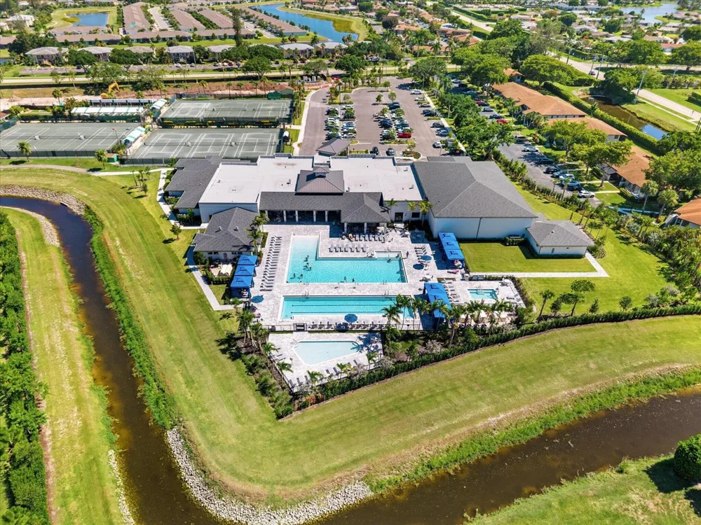 13797 Via Aurora #D Delray Beach, FL 33484