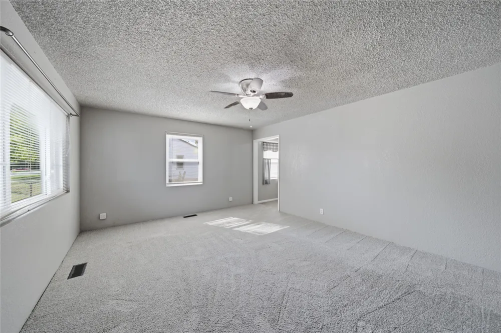 307 W 44th Street Sand Springs, OK 74063