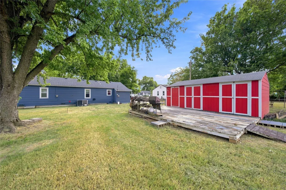307 W 44th Street Sand Springs, OK 74063