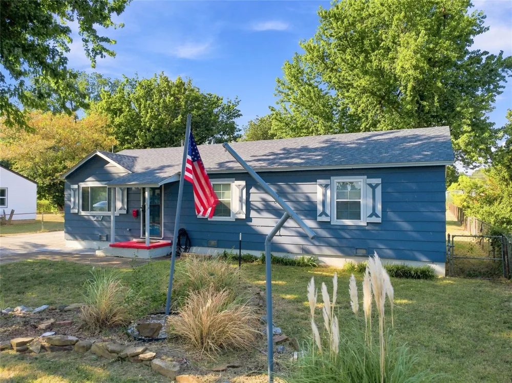 307 W 44th Street Sand Springs, OK 74063