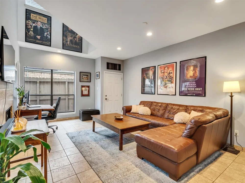 1829 Augusta Drive #10 Houston, TX 77057