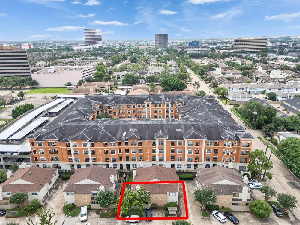 1829 Augusta Drive #10 Houston, TX 77057