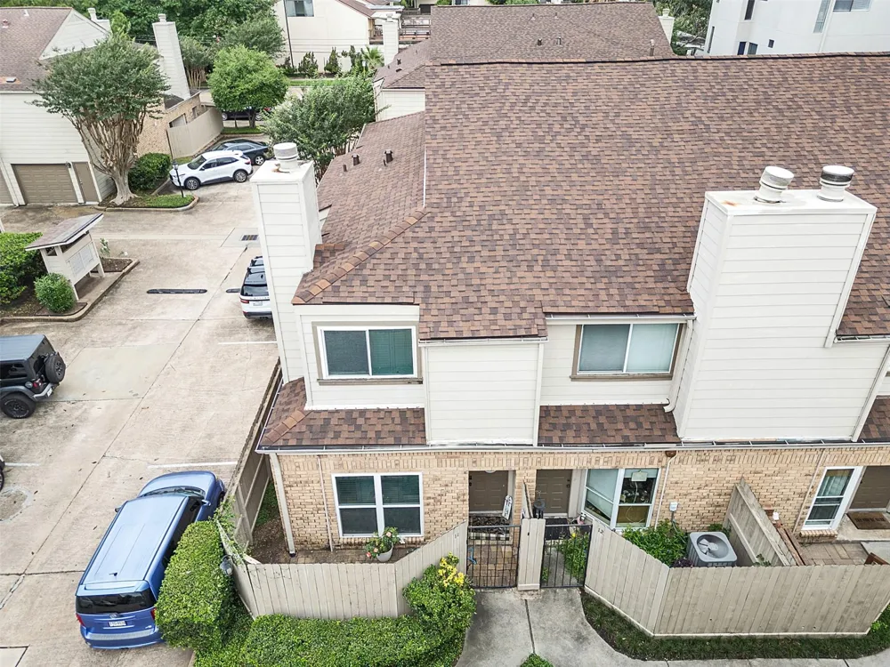 1829 Augusta Drive #10 Houston, TX 77057