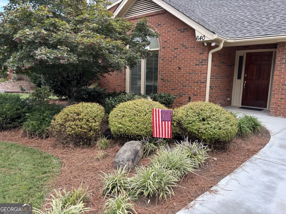 640 Brickleberry CT Roswell, GA 30075
