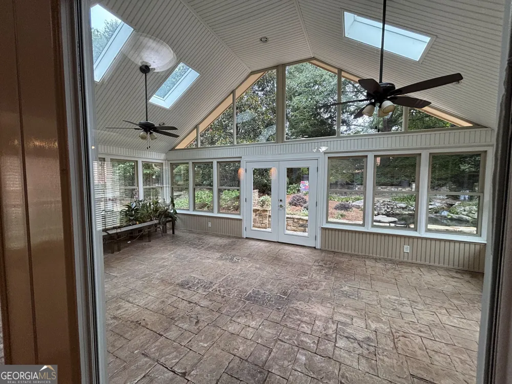640 Brickleberry CT Roswell, GA 30075