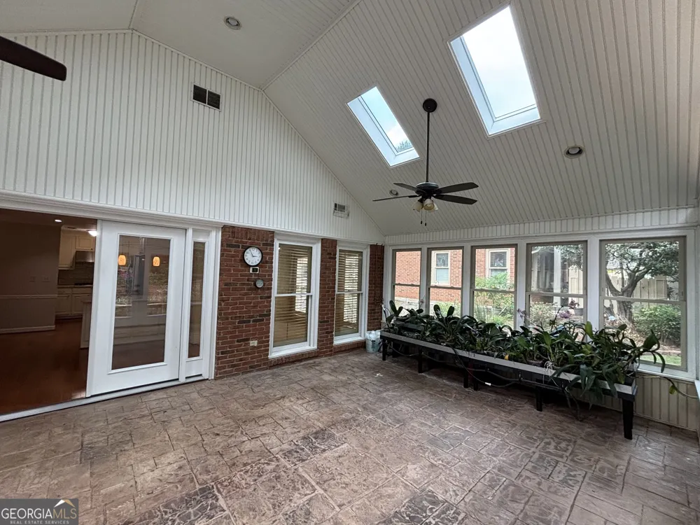 640 Brickleberry CT Roswell, GA 30075
