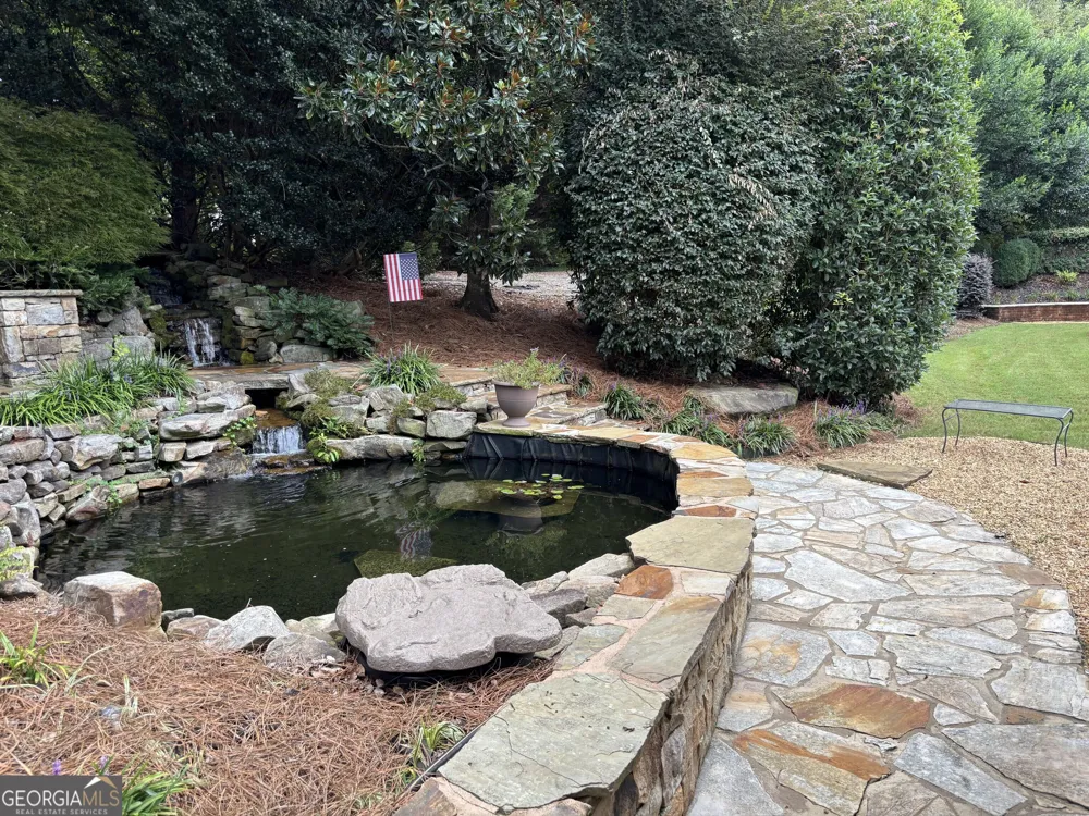 640 Brickleberry CT Roswell, GA 30075