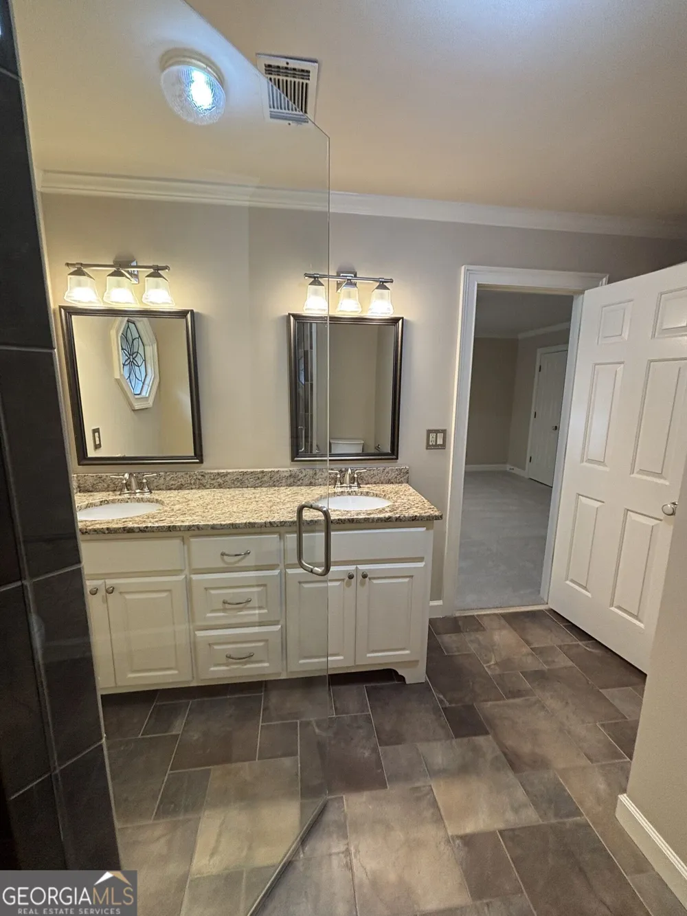 640 Brickleberry CT Roswell, GA 30075