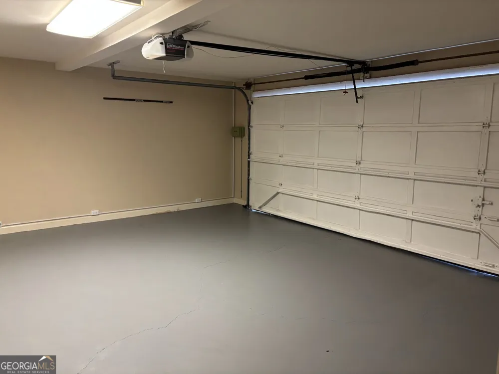 640 Brickleberry CT Roswell, GA 30075