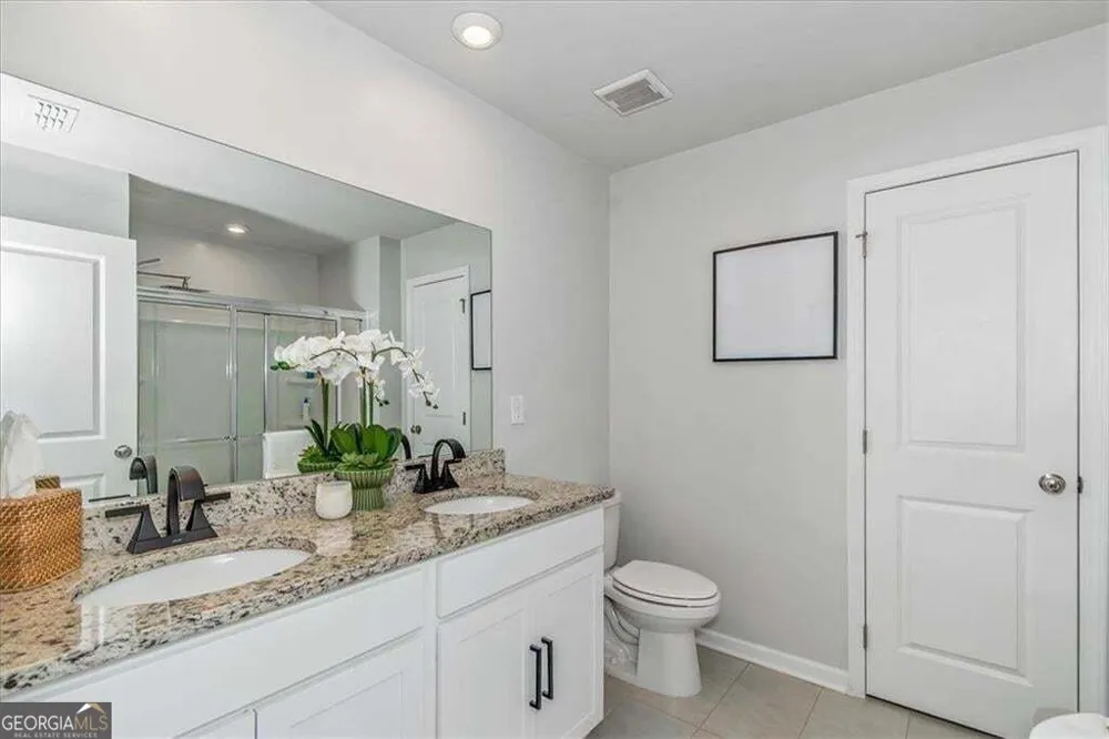 2131 BLACKBIRD CIR Covington, GA 30016