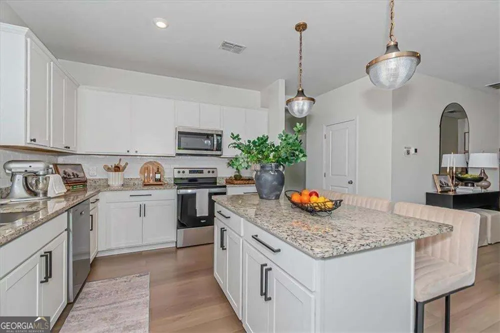 2131 BLACKBIRD CIR Covington, GA 30016