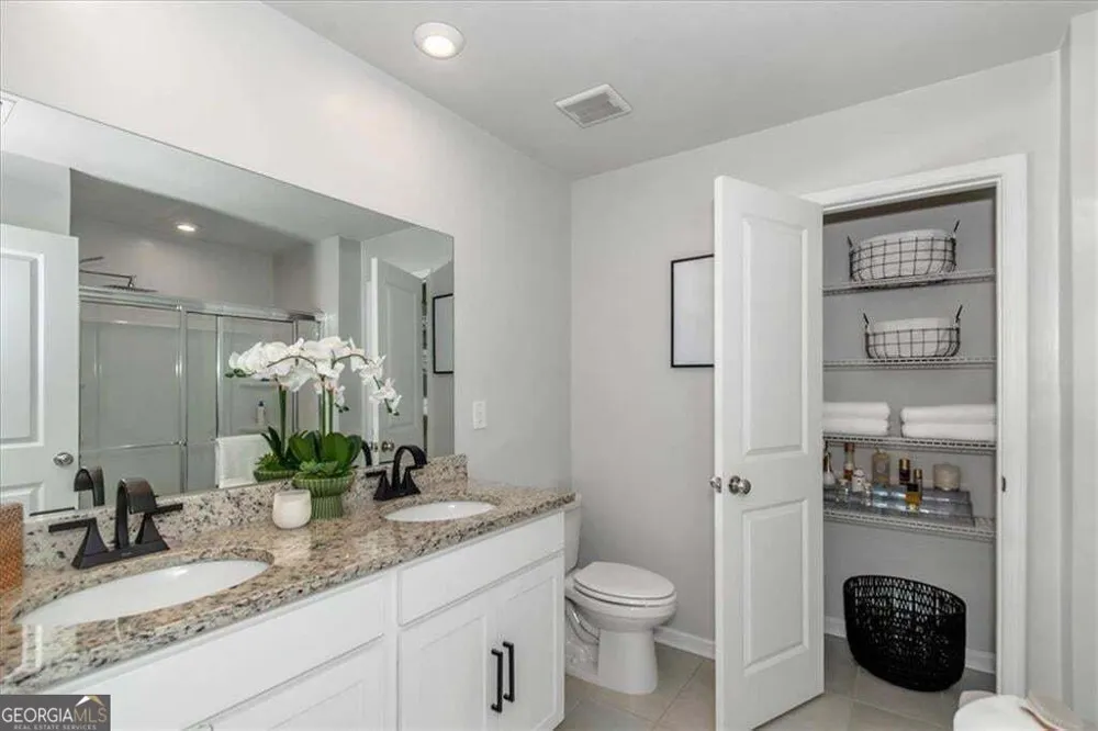 2131 BLACKBIRD CIR Covington, GA 30016