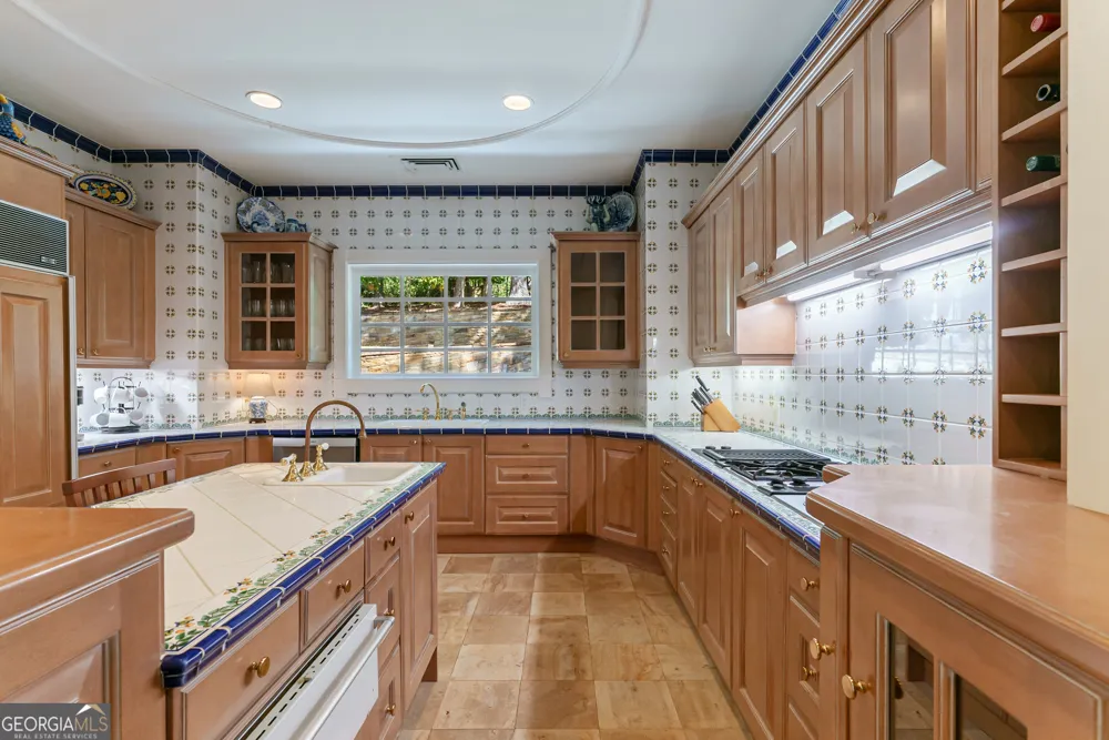 6655 Sweetwater PT Flowery Branch, GA 30542