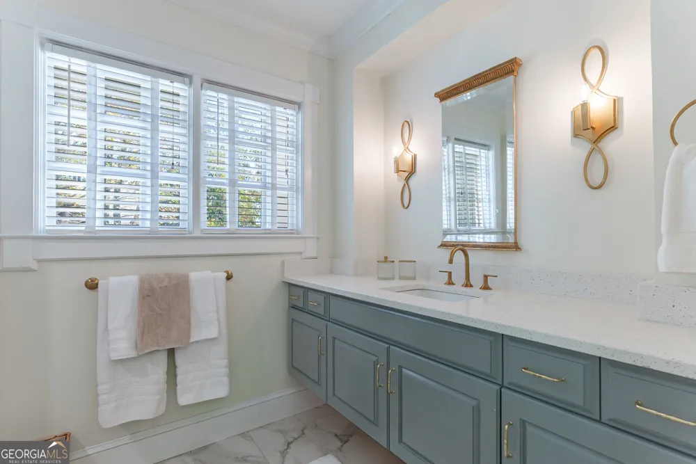 6655 Sweetwater PT Flowery Branch, GA 30542