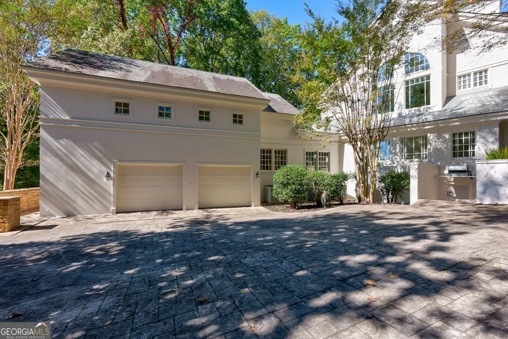 6655 Sweetwater PT Flowery Branch, GA 30542