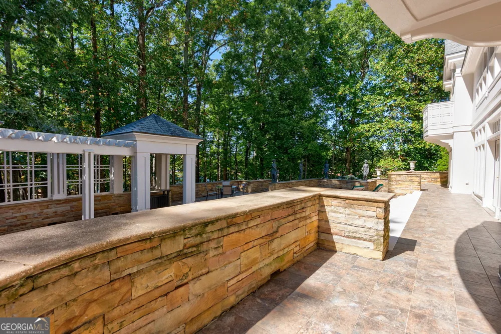 6655 Sweetwater PT Flowery Branch, GA 30542