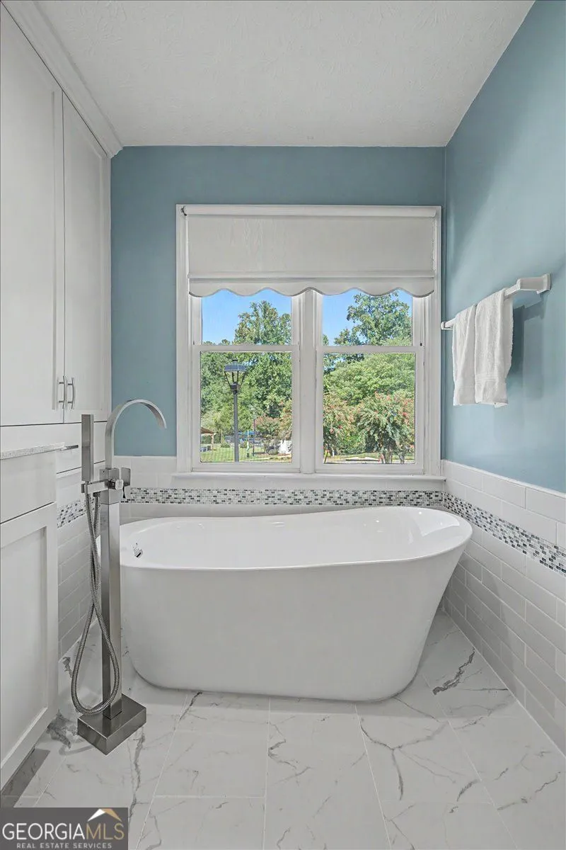 820 Kenley WALK Roswell, GA 30076