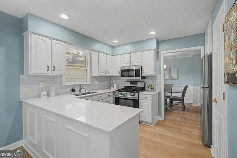 820 Kenley WALK Roswell, GA 30076