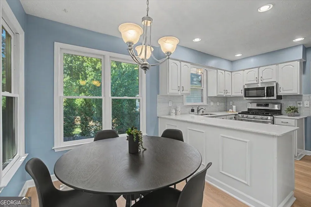 820 Kenley WALK Roswell, GA 30076
