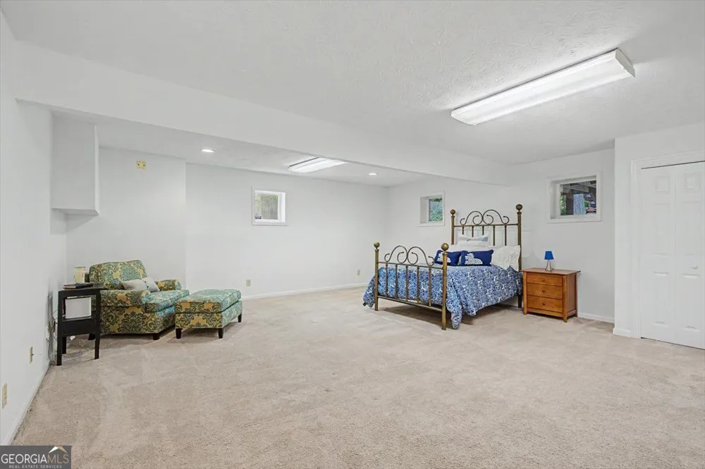 820 Kenley WALK Roswell, GA 30076