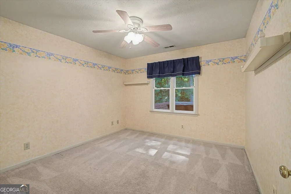 820 Kenley WALK Roswell, GA 30076