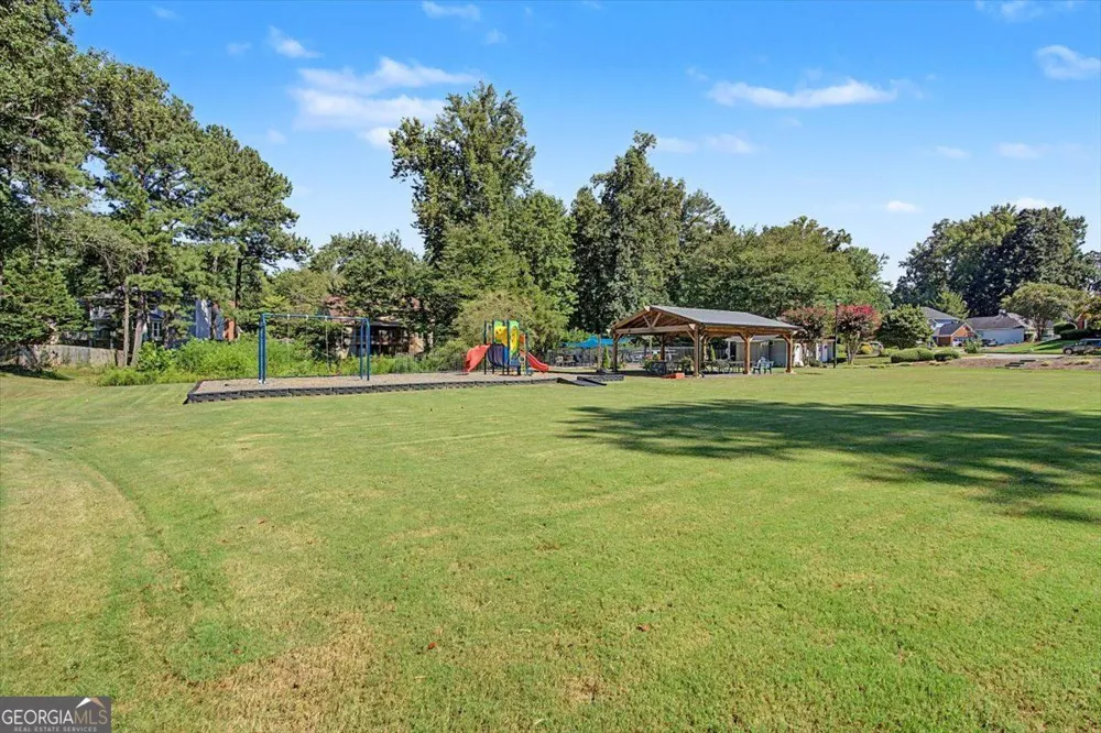 820 Kenley WALK Roswell, GA 30076
