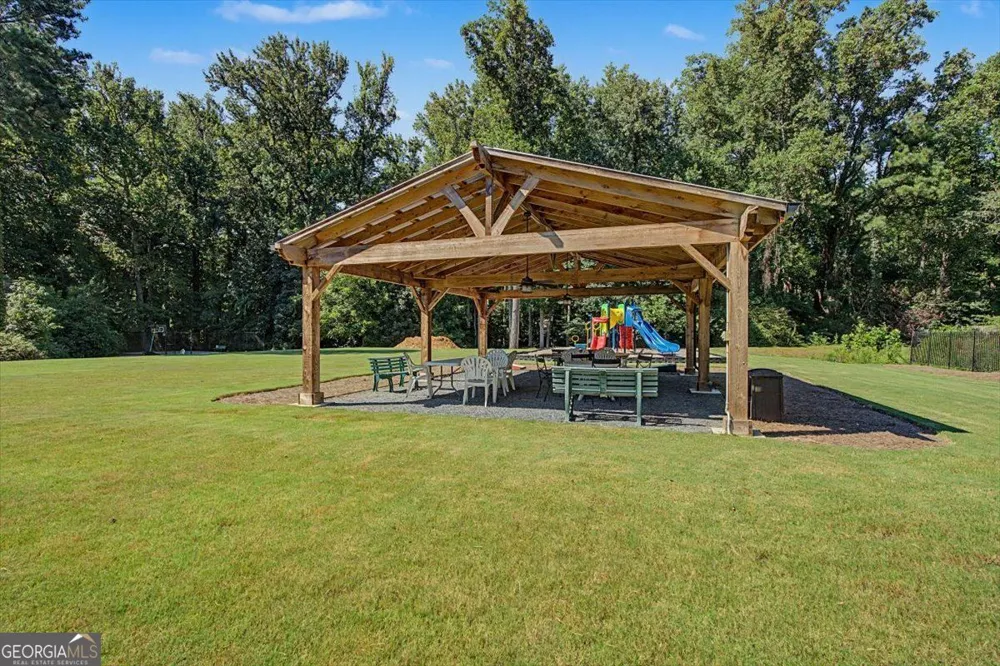 820 Kenley WALK Roswell, GA 30076