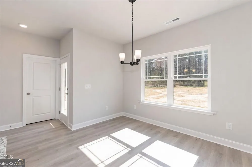 1655 Norris Landing DR Snellville, GA 30039