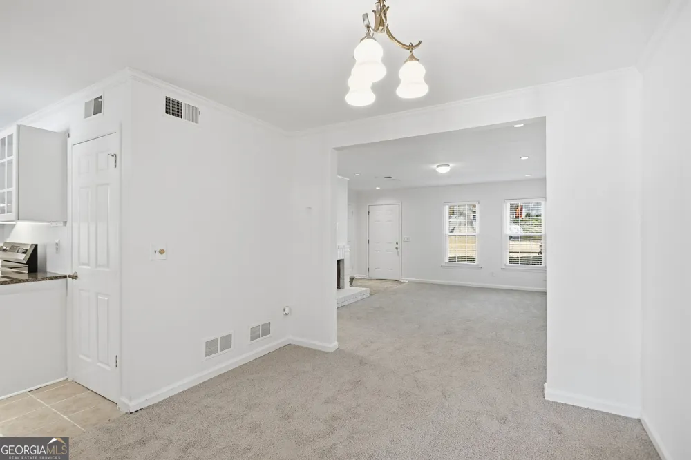 132 Old Ferry WAY Roswell, GA 30076