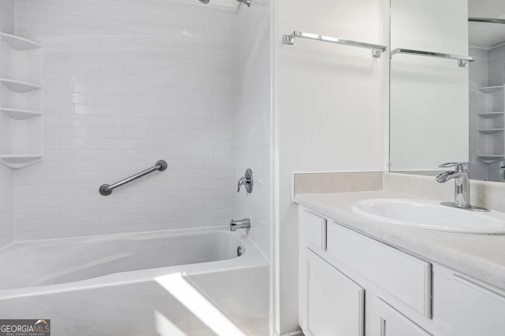 132 Old Ferry WAY Roswell, GA 30076