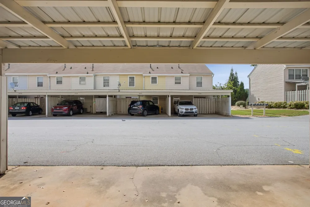 132 Old Ferry WAY Roswell, GA 30076