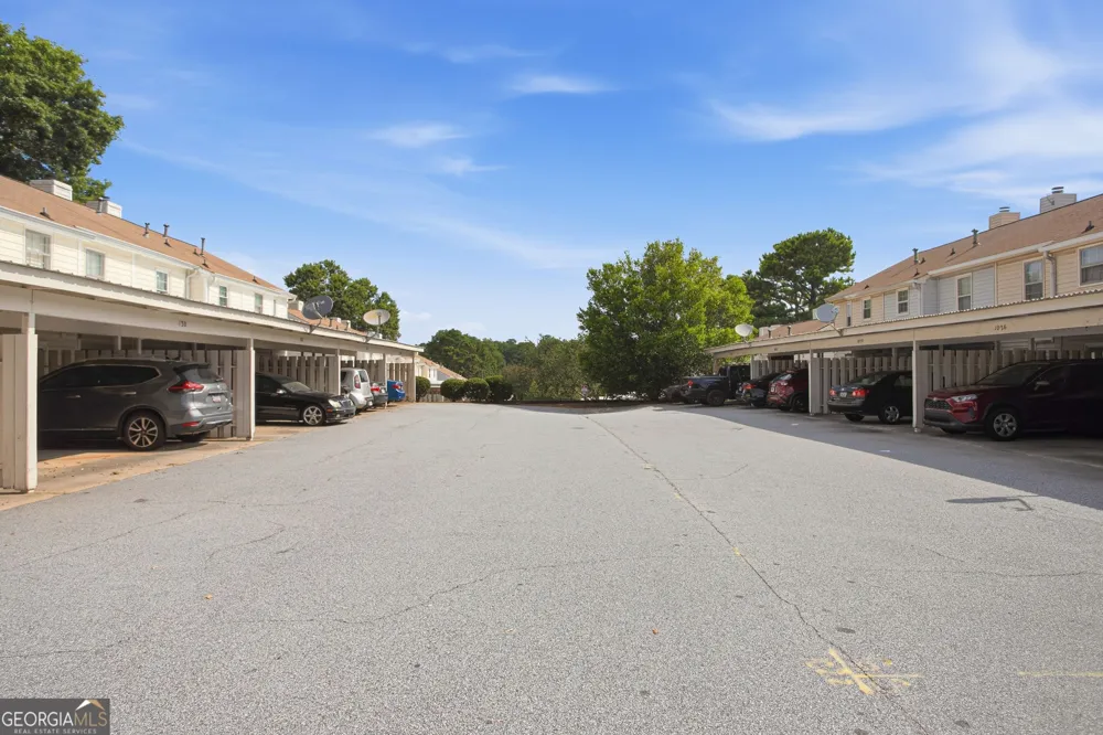 132 Old Ferry WAY Roswell, GA 30076