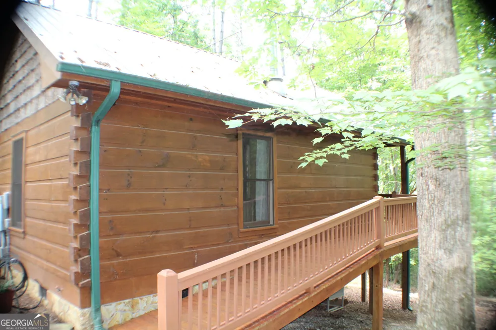 90 Pine Tree DR Blue Ridge, GA 30513