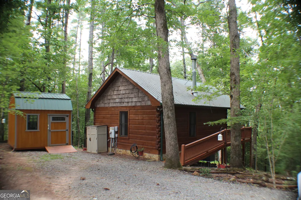 90 Pine Tree DR Blue Ridge, GA 30513