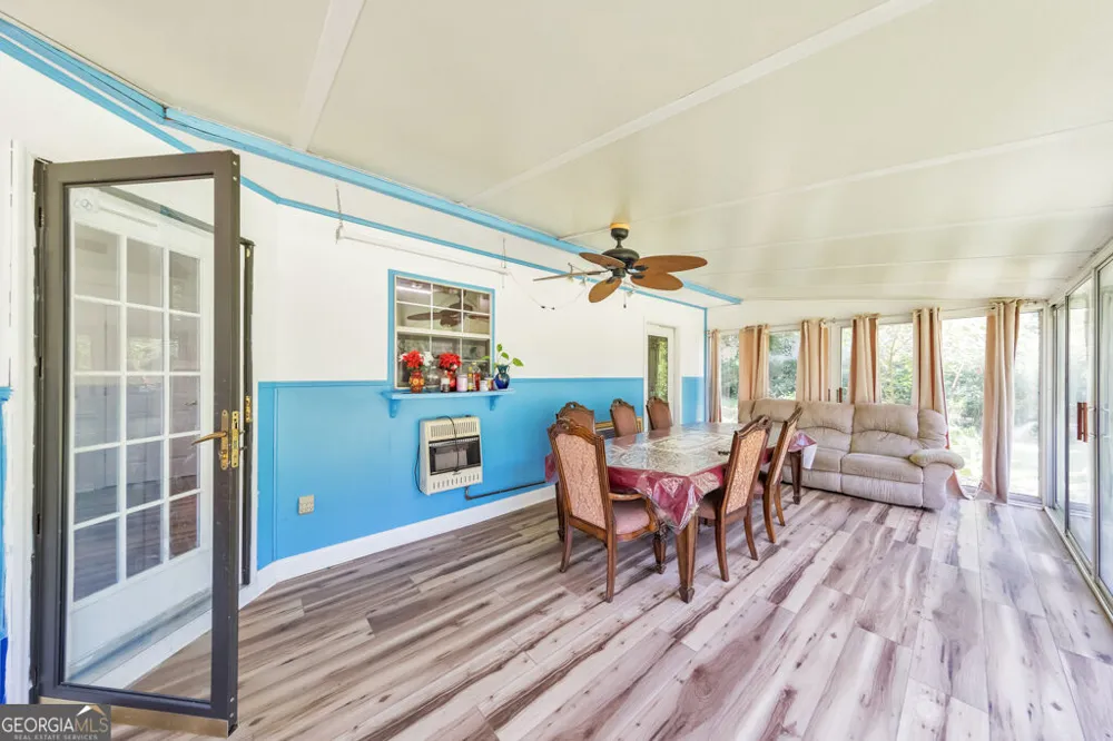 1675 Round RD Grayson, GA 30017
