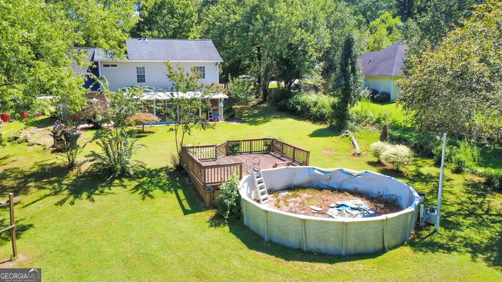 1675 Round RD Grayson, GA 30017