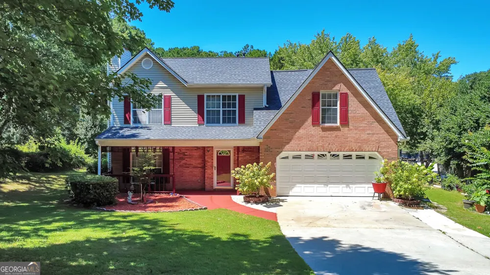 1675 Round RD Grayson, GA 30017