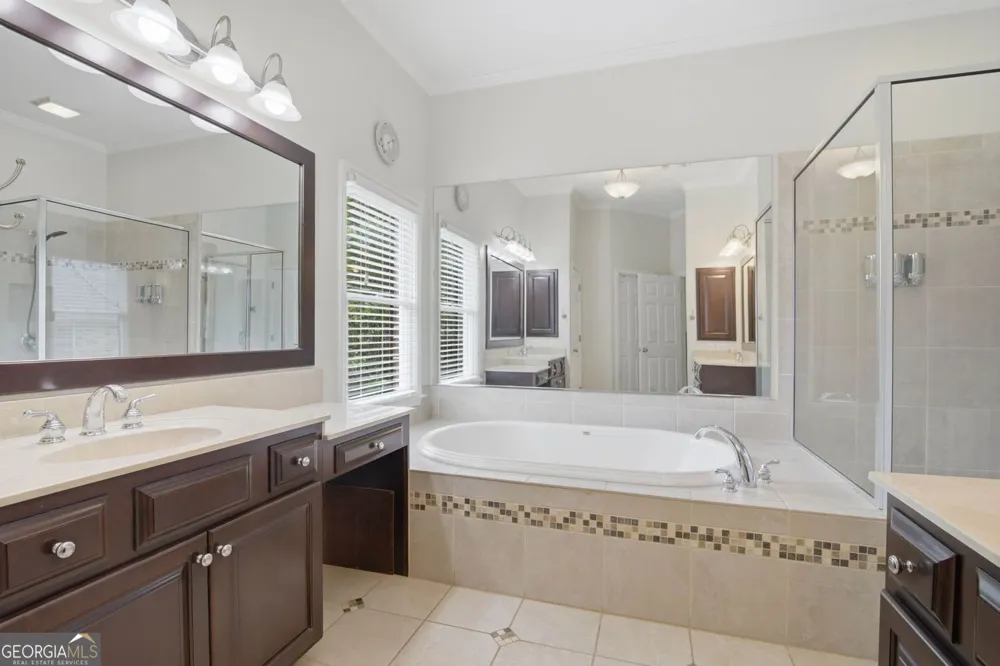 5511 Waters Edge TRL Roswell, GA 30075