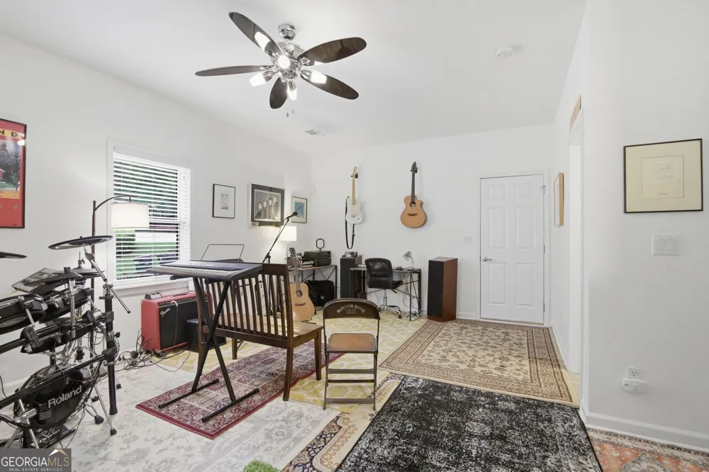5511 Waters Edge TRL Roswell, GA 30075