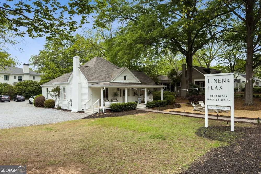 5511 Waters Edge TRL Roswell, GA 30075