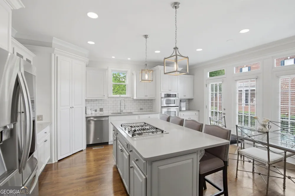 5511 Waters Edge TRL Roswell, GA 30075