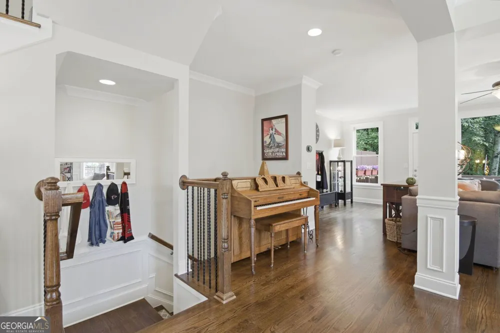 5511 Waters Edge TRL Roswell, GA 30075
